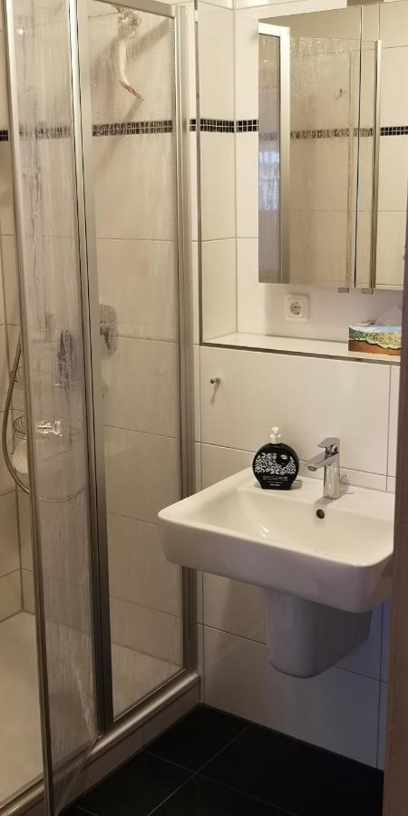 Zentrale Und Strandnahe Ferienwohnung In Kuehlungsborn Ost Eksteriør bilde